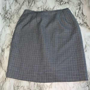 Briggs New York skirt